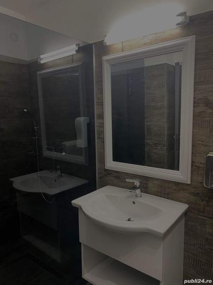 Spațiu comercial, de 883 mp, în Eșelnița