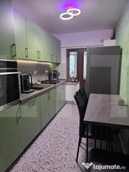 Apartament cu 3 camere decomandat în Central