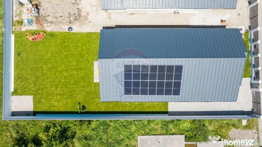 Casă cu 4 camere cu Teren 560 Mp în Stupini
