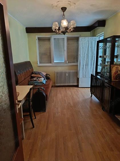Apartament cu 2 camere decomandat în Micro 13