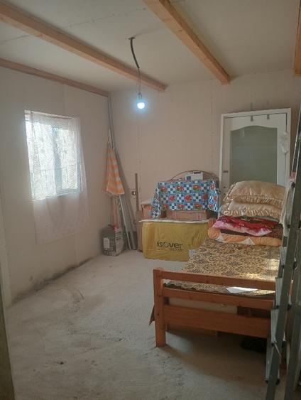 Casă individuală cu 2 camere cu Teren 712 Mp în Satchinez