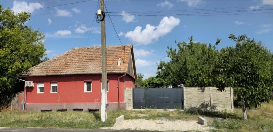 Casă cu 4 camere în Ferendia