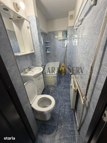 Garsonieră decomandată în Central
