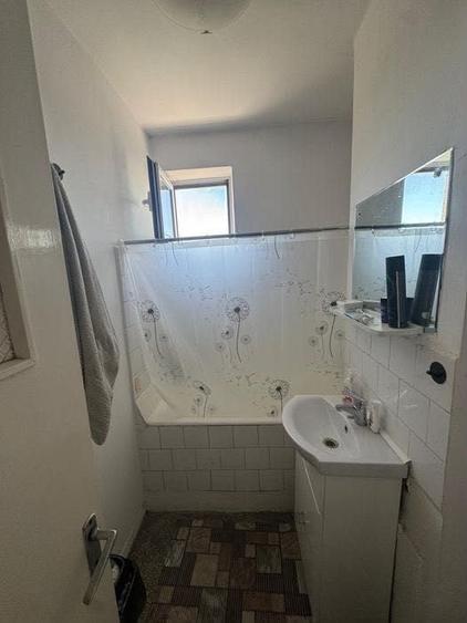 Apartament cu 2 camere decomandat în Drumul Taberei