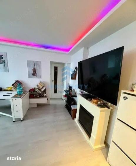 Apartament cu 2 camere, mobilat în Gara de Nord