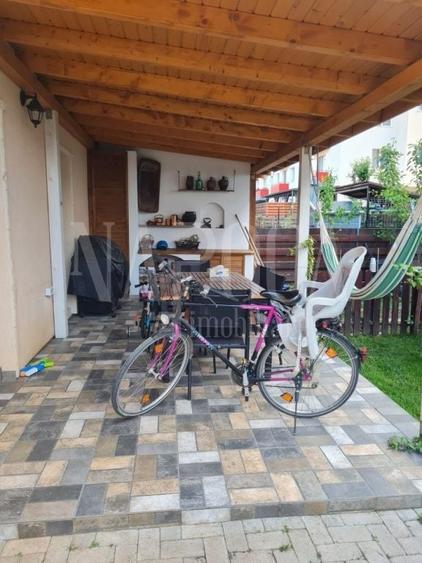 Duplex cu 4 camere cu Canalizare în Florești