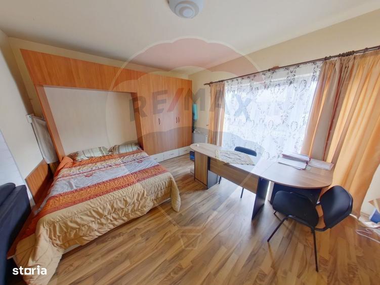 Casă cu 4 camere cu Teren 818 Mp în Central