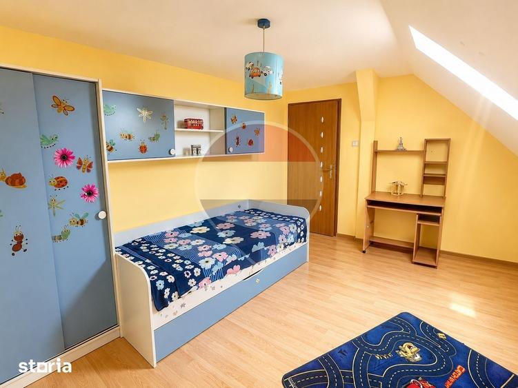 Apartament cu 3 camere decomandat în Gherăiești
