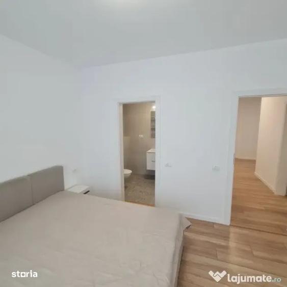 Apartament cu 3 camere decomandat, mobilat în Central