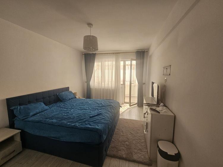 Apartament cu 2 camere decomandat în Craiovei