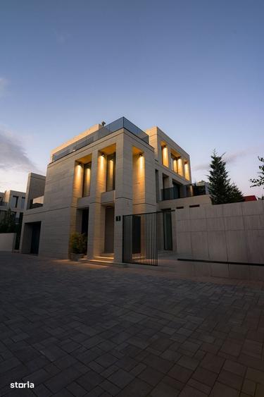 Casă cu 4 camere în Central