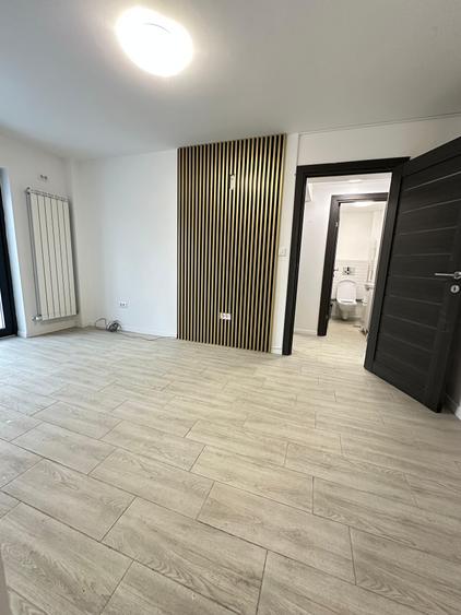 Spațiu comercial, de 36 mp, în Podu Roș