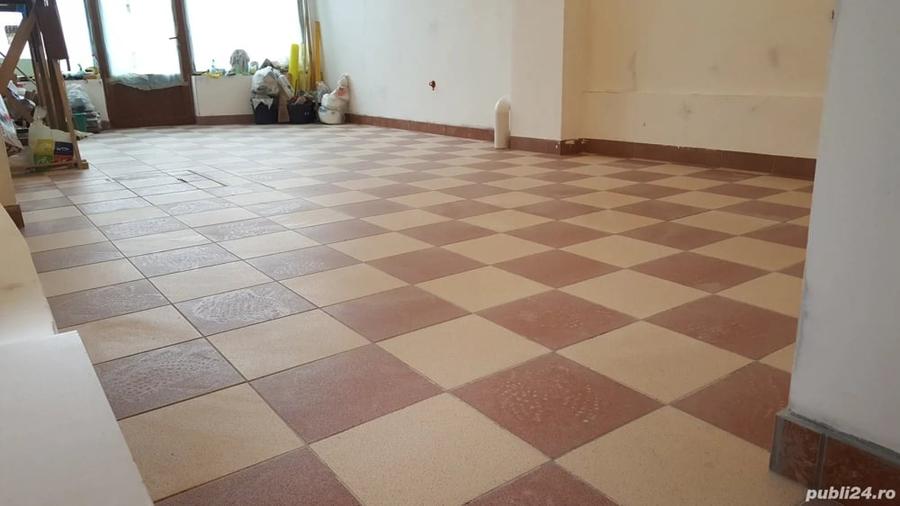 Spațiu comercial, de 45 mp, în Central