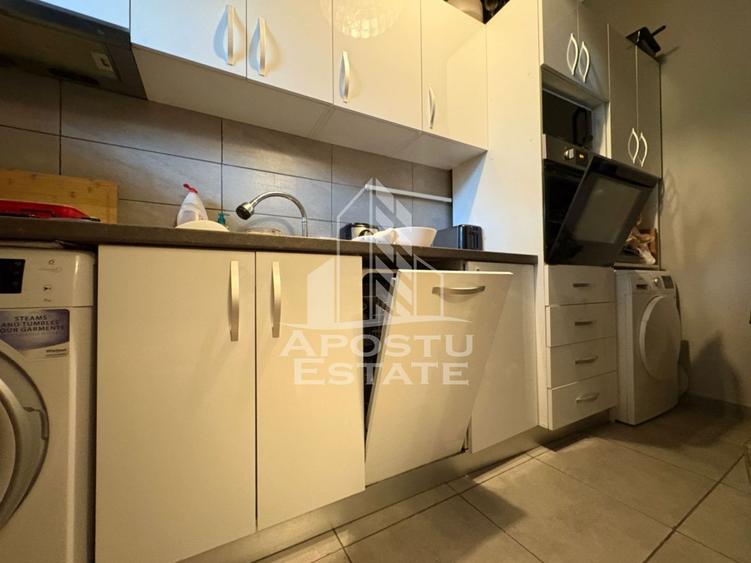 Apartament cu 3 camere decomandat, mobilat în Iosefin
