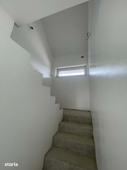 Casă cu 7 camere cu Teren 750 Mp în Central