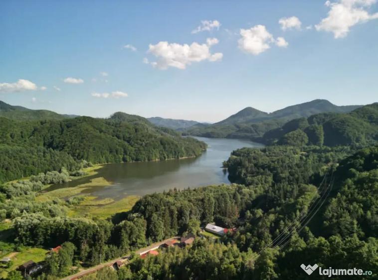Spațiu comercial, de 600 mp, în Firiza