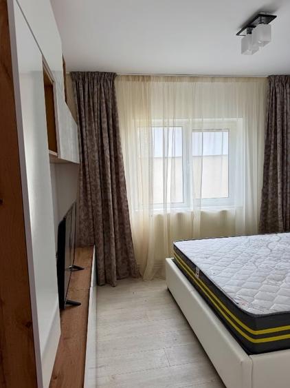 Apartament cu 2 camere nedecomandat, mobilat în Central