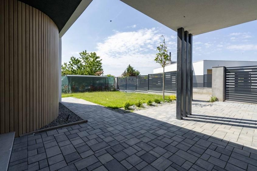 Duplex cu 4 camere cu Teren 400 Mp în Dealuri Oradea
