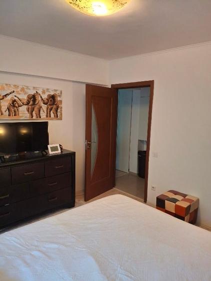 Apartament cu 2 camere decomandat, mobilat în Berceni