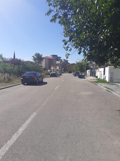 Teren Construcții intravilan de 250 mp, în Primo