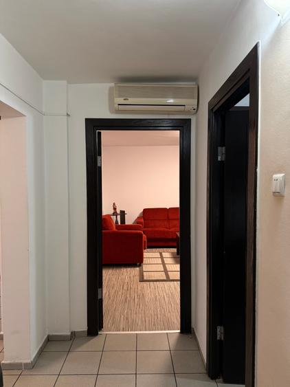 Apartament cu 3 camere în Vitan Mall