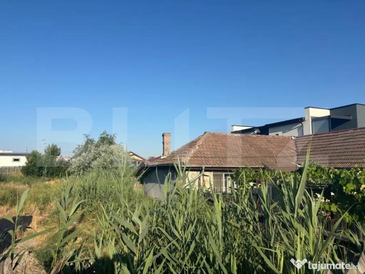 Teren de 850 mp, în Brestei