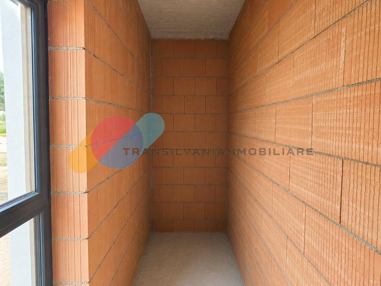 Casă individuală cu 4 camere cu Canalizare în Feleacu