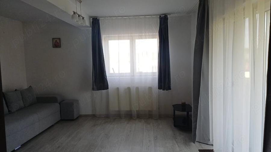 Garsonieră decomandată în Central