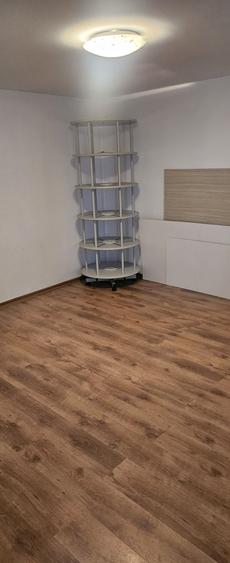 Spațiu comercial, de 25 mp, în Central