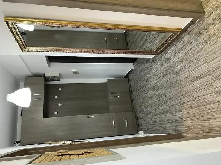 Apartament cu 2 camere semidecomandat în Ghencea