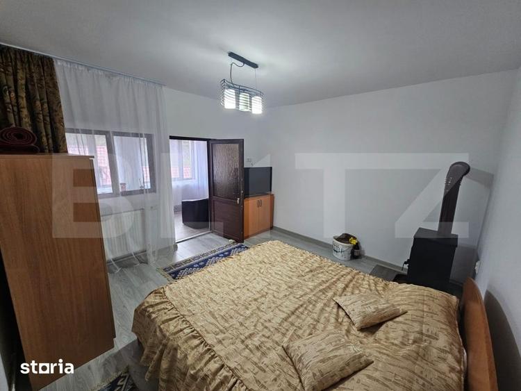 Casă cu 6 camere cu Teren 1565 Mp în Vadu Moților
