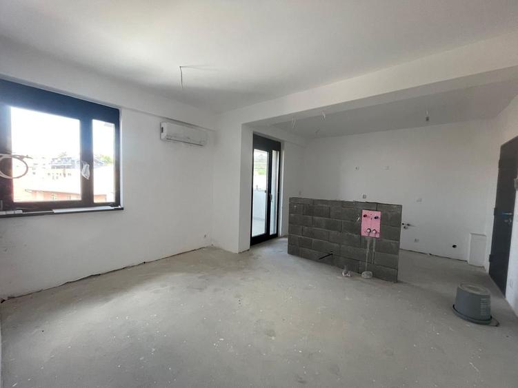 Apartament cu 2 camere decomandat în Ultracentral