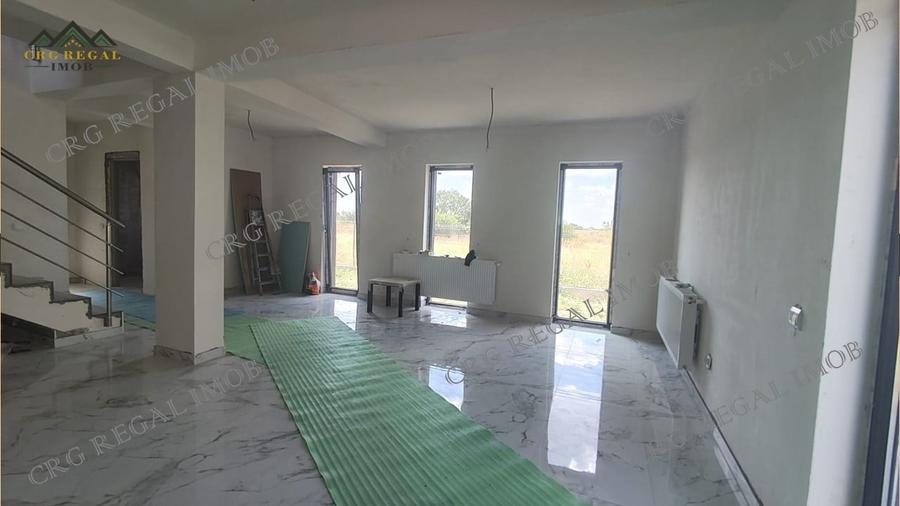 Casă individuală cu 4 camere cu Teren 220 Mp în Berceni