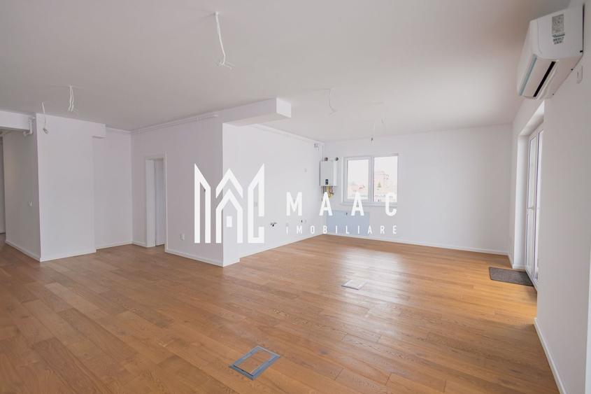 Apartament cu 4 camere decomandat în Mihai Viteazul