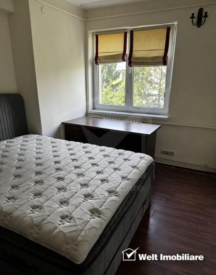 Apartament cu 3 camere decomandat, mobilat în Plopilor