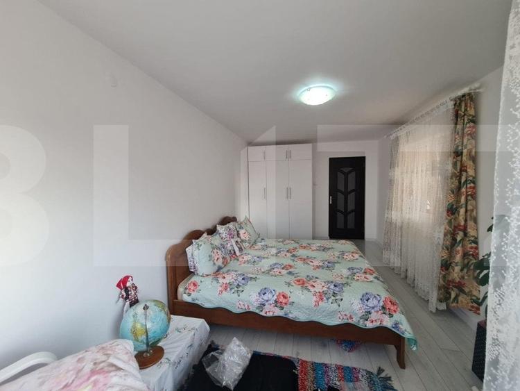 Casă individuală cu 9 camere cu Garaj în Făget