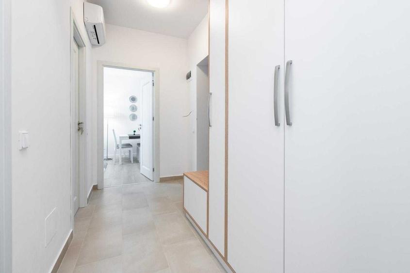 Apartament cu 2 camere decomandat în Regie