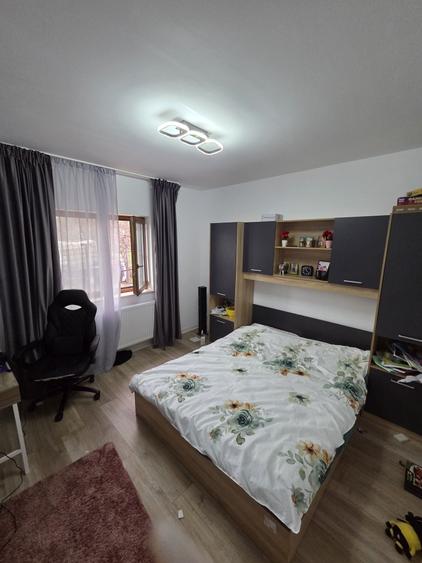 Casa 4 camere de vanzare - 1