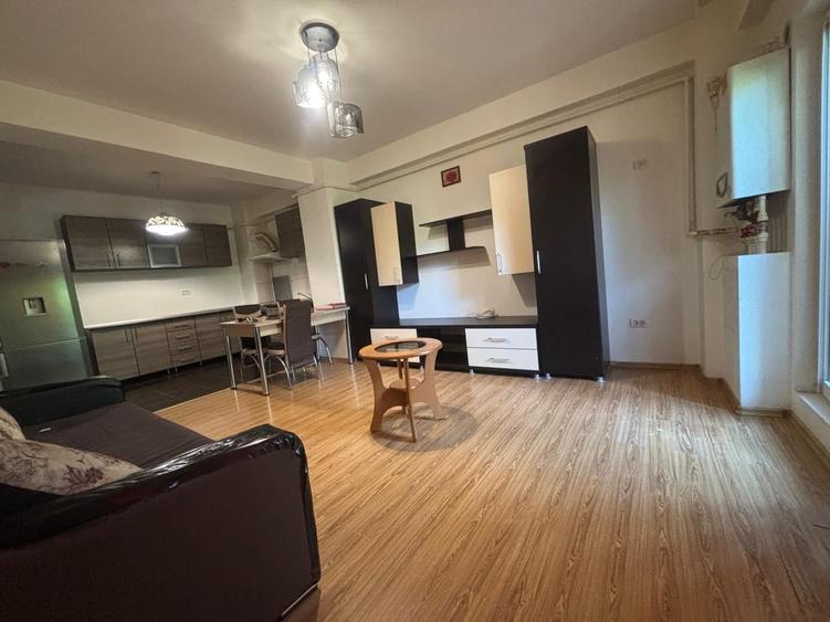 Apartament cu 2 camere semidecomandat în Militari