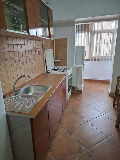 Garsonieră decomandată în Central