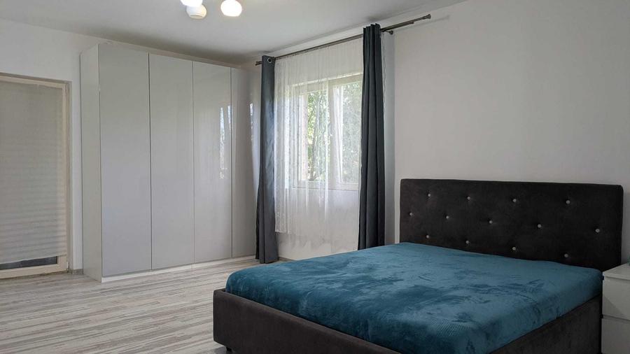 Casă cu 4 camere cu Teren 520 Mp în Vladimirescu