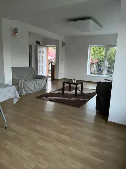 Casă cu 4 camere cu Teren 650 Mp în Sânmihaiu Român