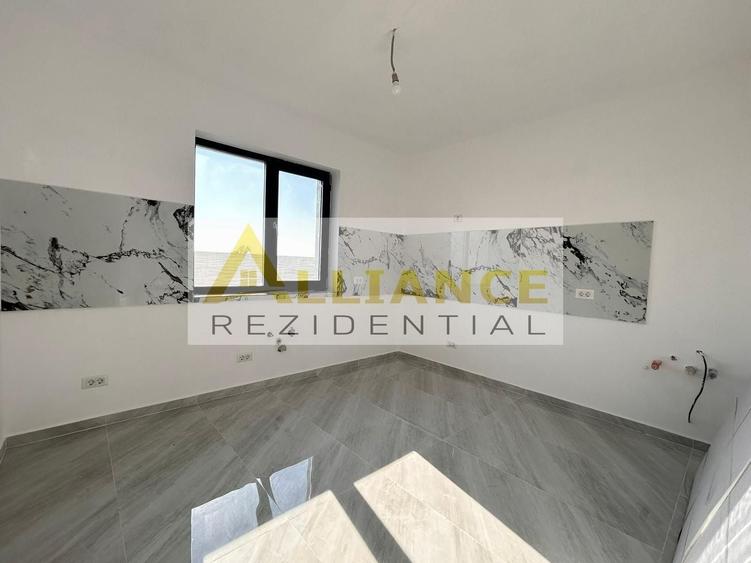 Casă individuală cu 4 camere cu Canalizare în Berceni