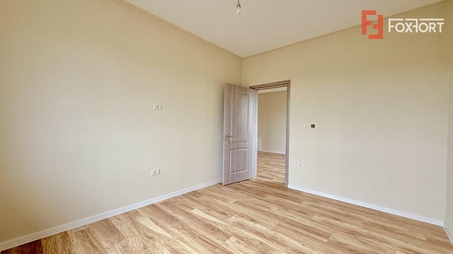Duplex cu 4 camere cu Canalizare în Ghiroda