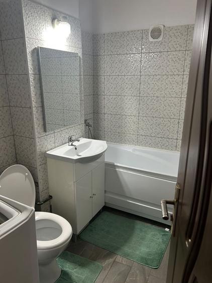 Apartament cu 2 camere decomandat în Exterior Vest