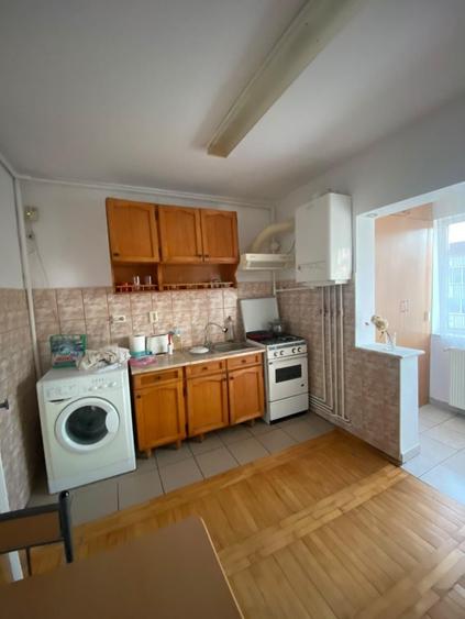 Apartament cu 2 camere decomandat în Exterior Vest