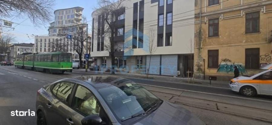 Spațiu comercial, de 500 mp, în Ferdinand
