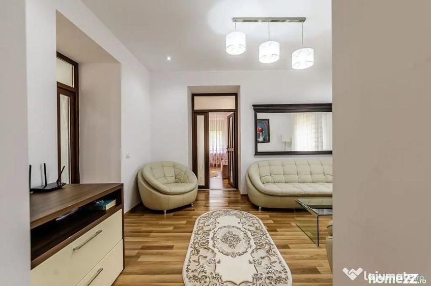 Casă cu 4 camere cu Teren 2832 Mp în Secusigiu