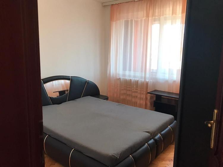 Apartament cu 2 camere decomandat în Romanilor