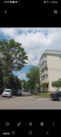Apartament cu 4 camere în Colentina